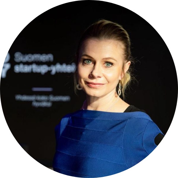 Riikka Pakarinen.